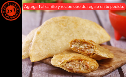 Quesadillas fritas de Chicharrón Salsa Verde